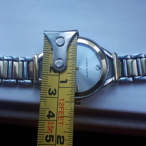 Two-toned women's wristwatch - Picture 4 of 5